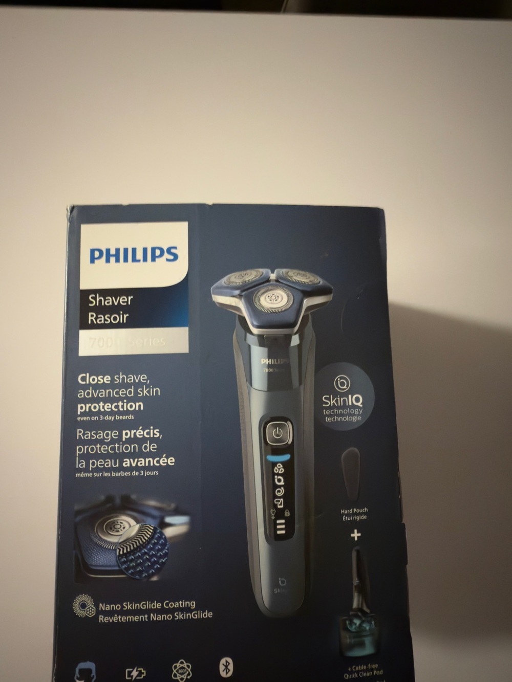 Philips 7000 Series Electric Shaver - Navy Blue and Silver